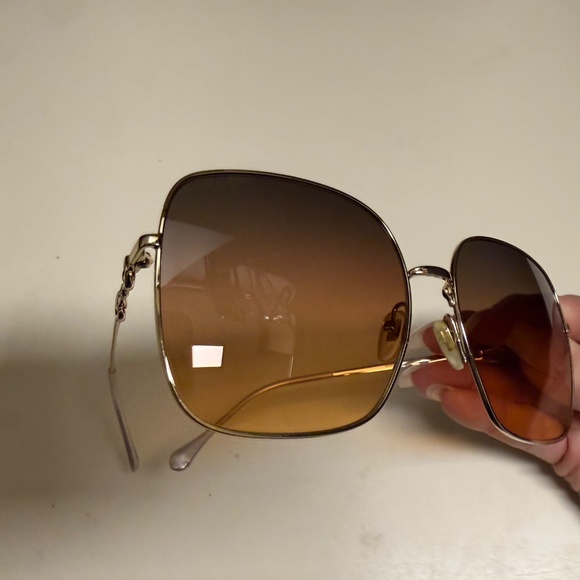 #2396 GUCCI Gold Womens Square Gradient Sunglasses main image 10